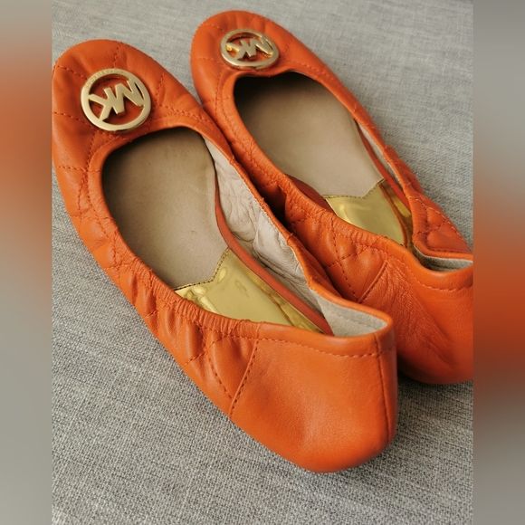 Michael Kors shoes, flats - Picture 2 of 3